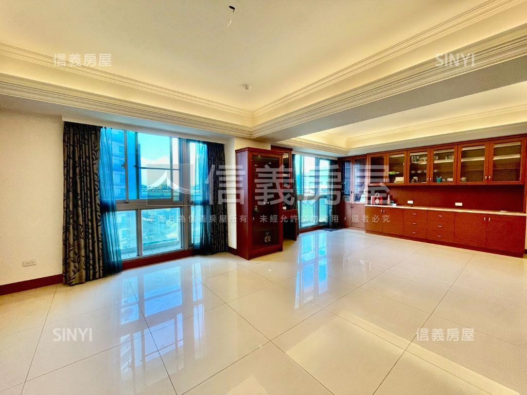 山河雙景四房雙車位尊榮宅房屋室內格局與周邊環境