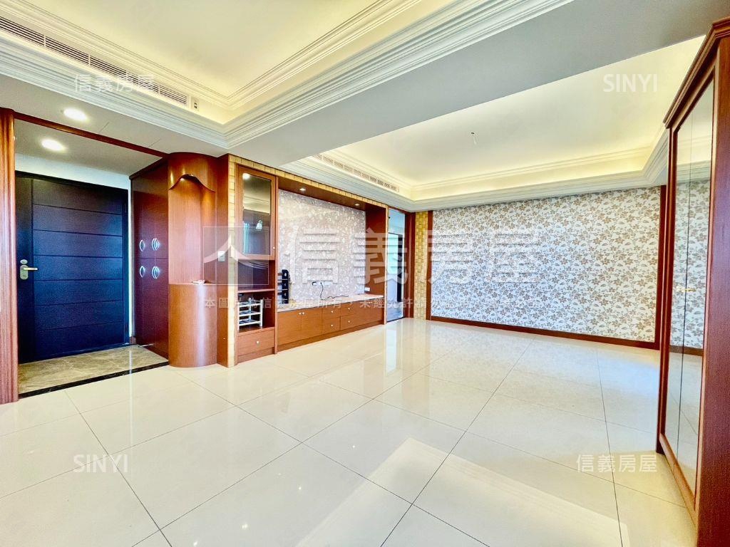 山河雙景四房雙車位尊榮宅房屋室內格局與周邊環境