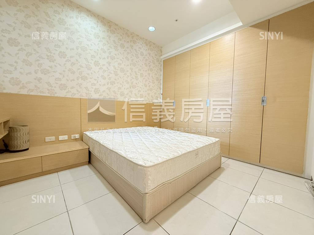 站前ＣＡＳＡ次頂樓質感宅房屋室內格局與周邊環境