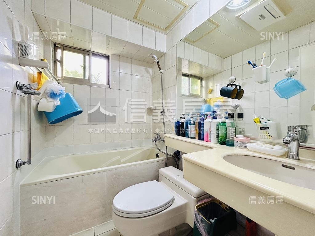 康和光輝全家福房屋室內格局與周邊環境