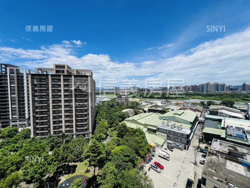 專任華盛頓河景兩房車位房屋室內格局與周邊環境