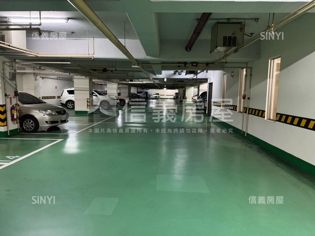 中山醫商圈陽光三房平車房屋室內格局與周邊環境