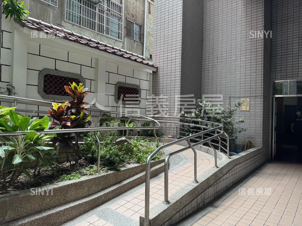 中山醫商圈陽光三房平車房屋室內格局與周邊環境