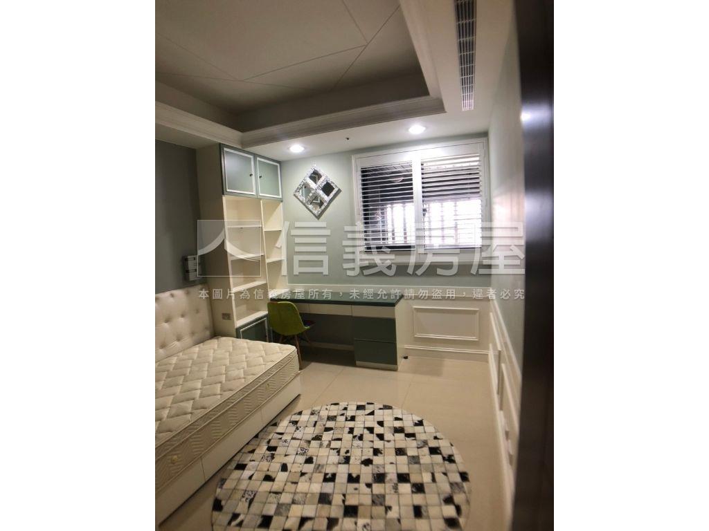 七期質感社區雙平車裝潢戶房屋室內格局與周邊環境