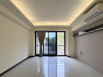 太子雲端面公園四房雙車位