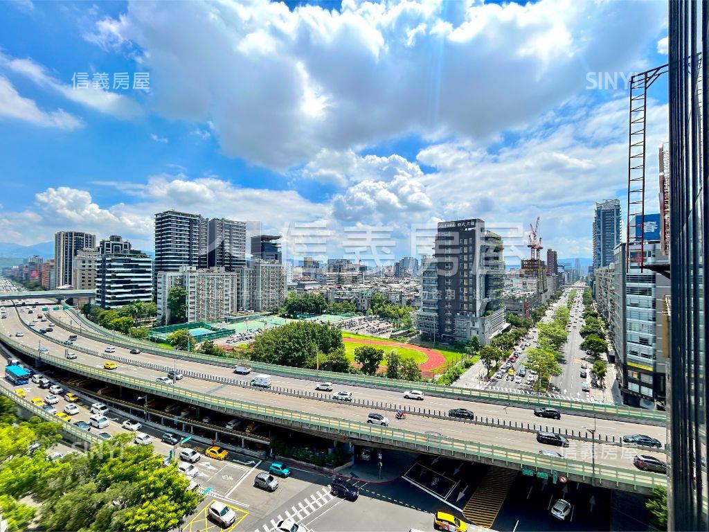 東區９８美景商辦房屋室內格局與周邊環境