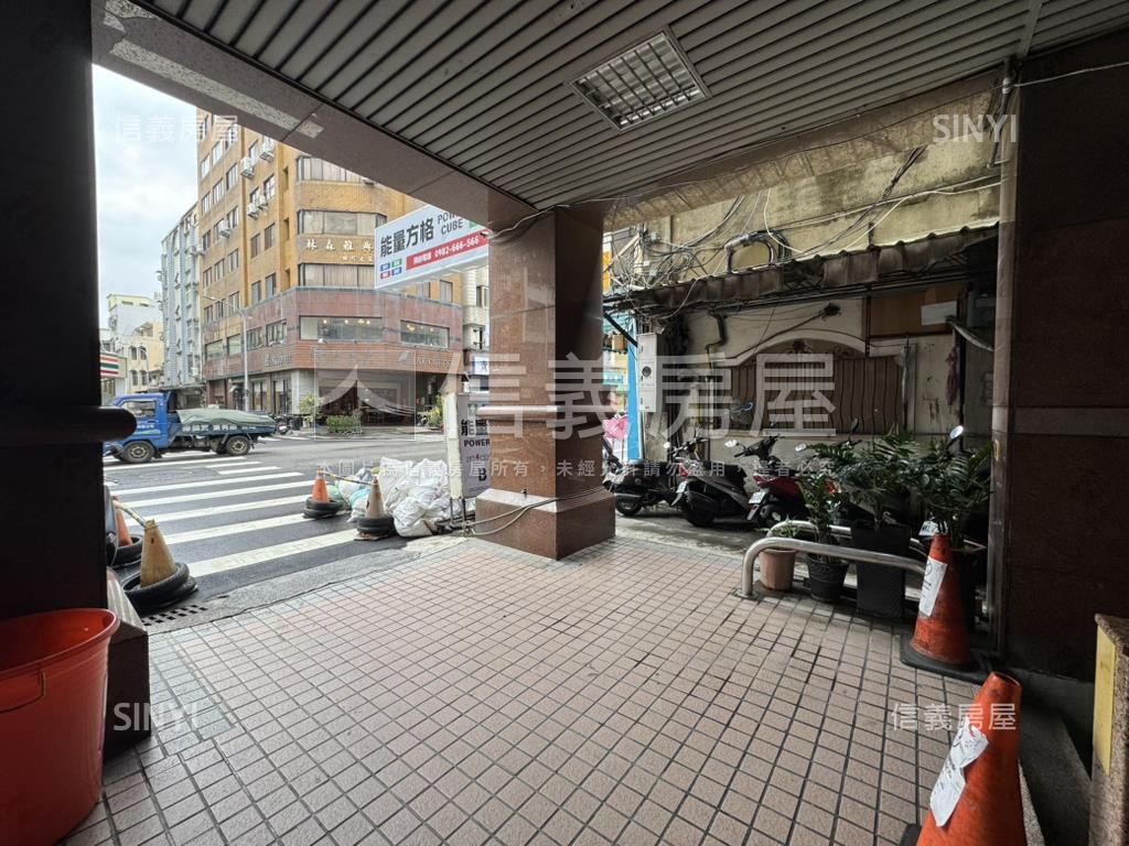 林森路上百坪大空間房屋室內格局與周邊環境