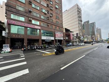 林森路上百坪大空間