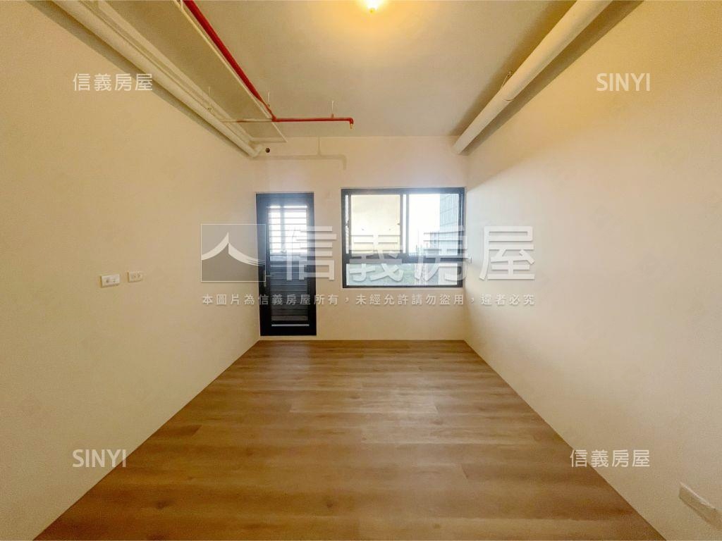 全新‧華登新城峰二房車位房屋室內格局與周邊環境