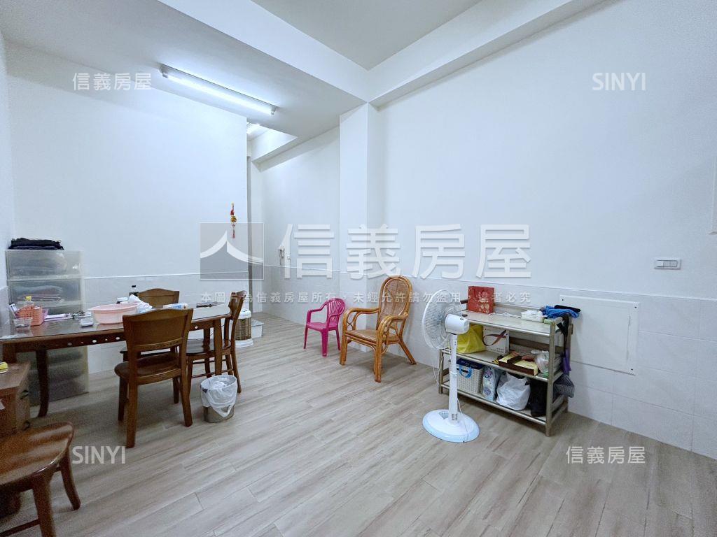 新灣區正路翻新透天房屋室內格局與周邊環境