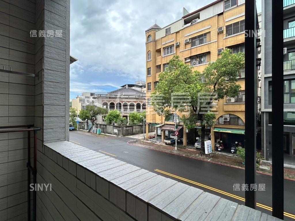 新灣區正路翻新透天房屋室內格局與周邊環境