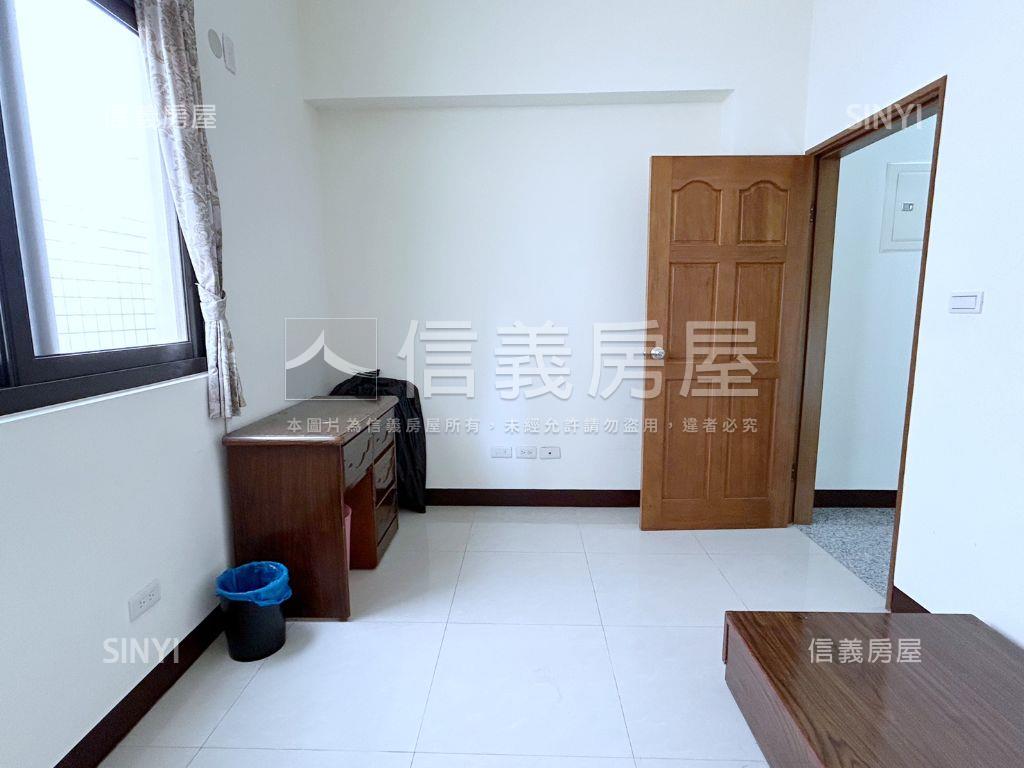 新灣區正路翻新透天房屋室內格局與周邊環境