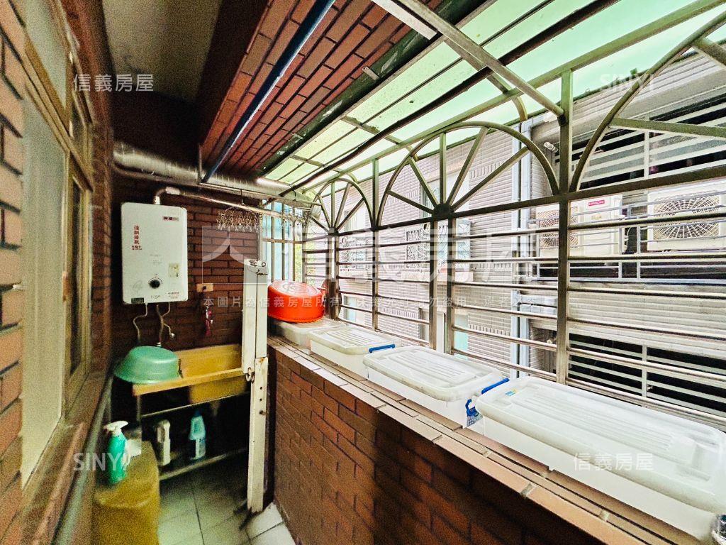 仁愛天廈四房平面車位房屋室內格局與周邊環境