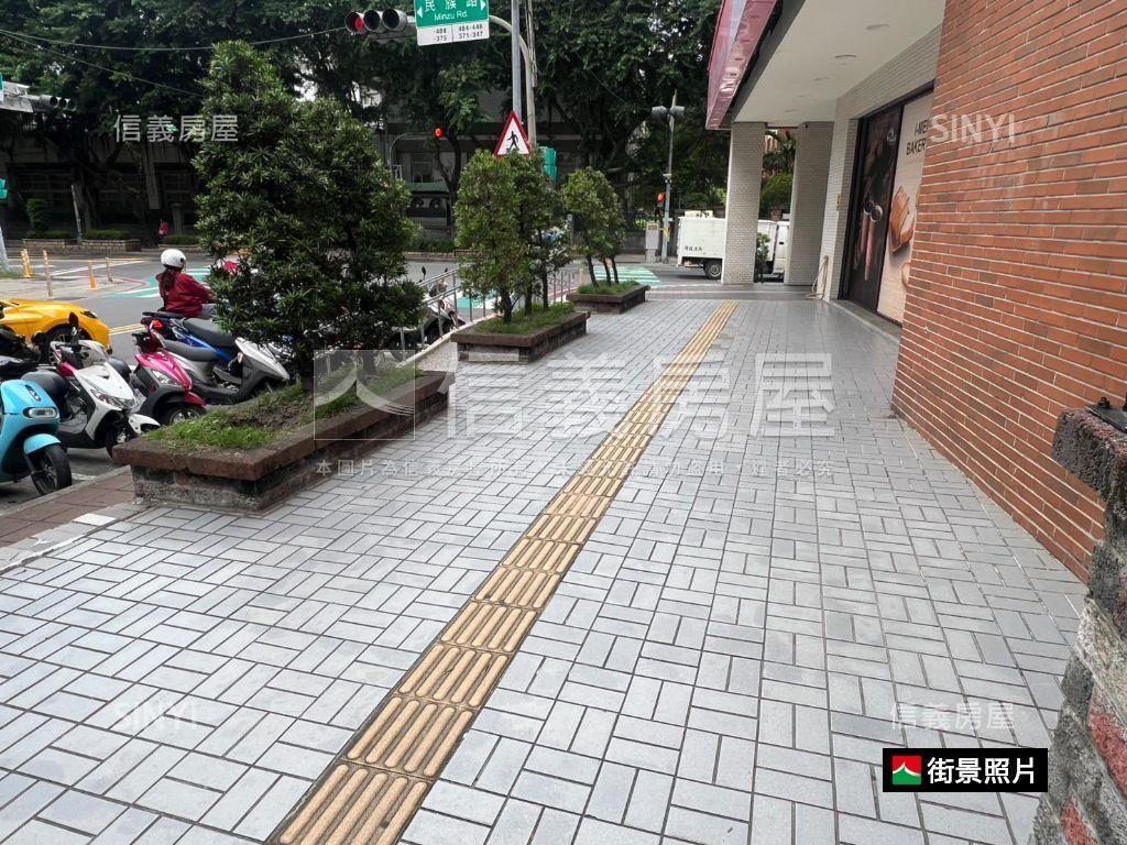 仁愛天廈四房平面車位房屋室內格局與周邊環境