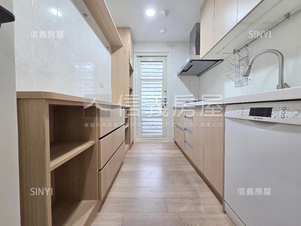 不敗傳說城品３房高樓美裝房屋室內格局與周邊環境
