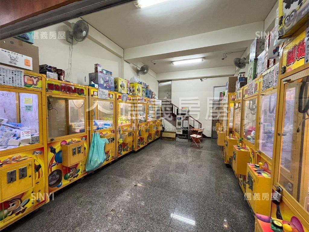 正雙十路透天店面房屋室內格局與周邊環境