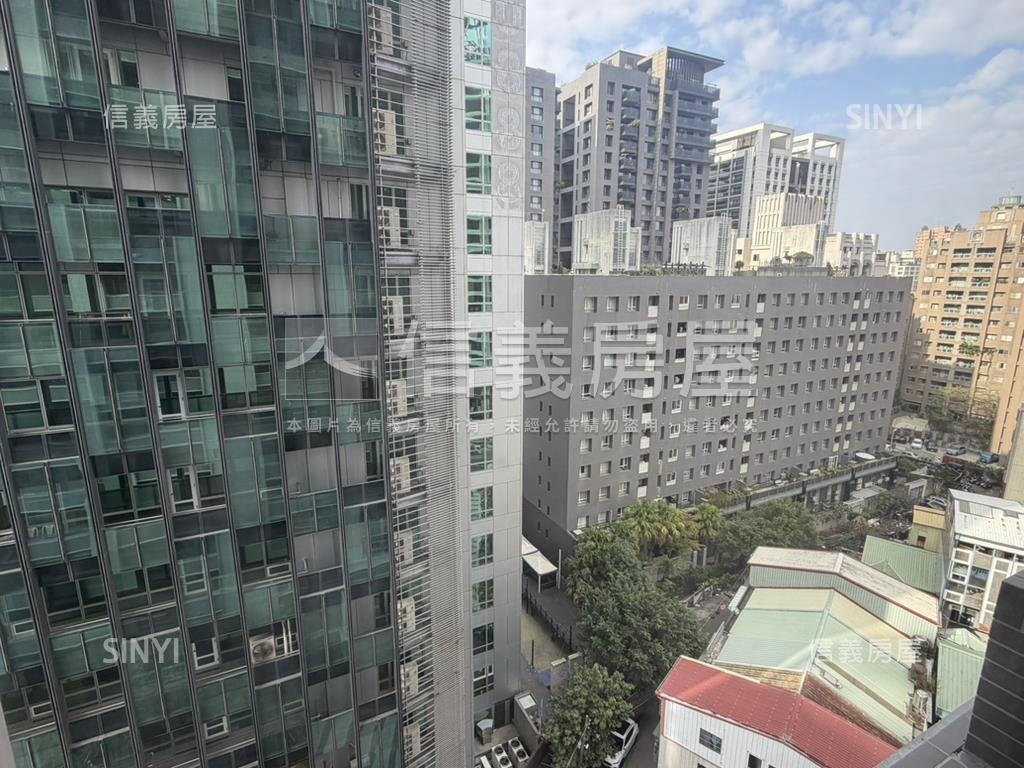 仰星殿兩房車屋主誠意賣房屋室內格局與周邊環境