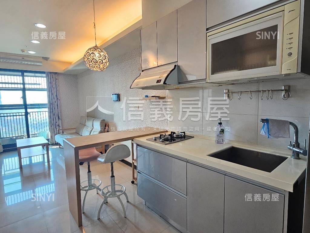 朝南杜拜質感高樓視野屋房屋室內格局與周邊環境