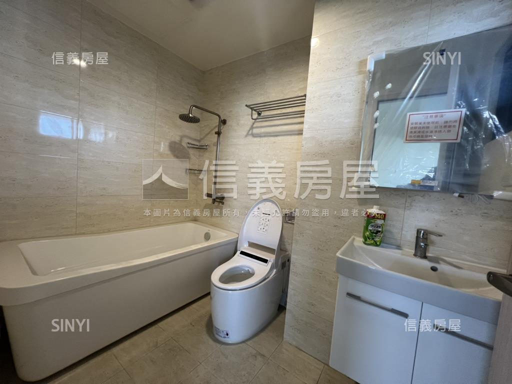 愛情河左岸蔚藍海景首排房屋室內格局與周邊環境