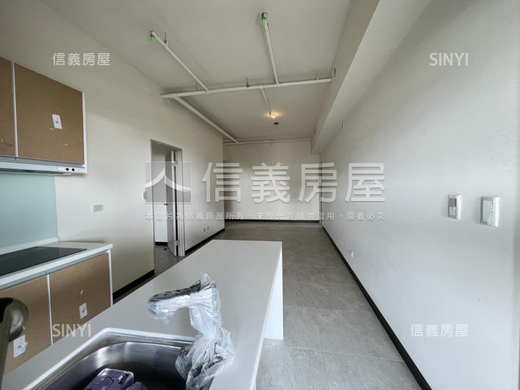 愛情河左岸蔚藍海景首排房屋室內格局與周邊環境