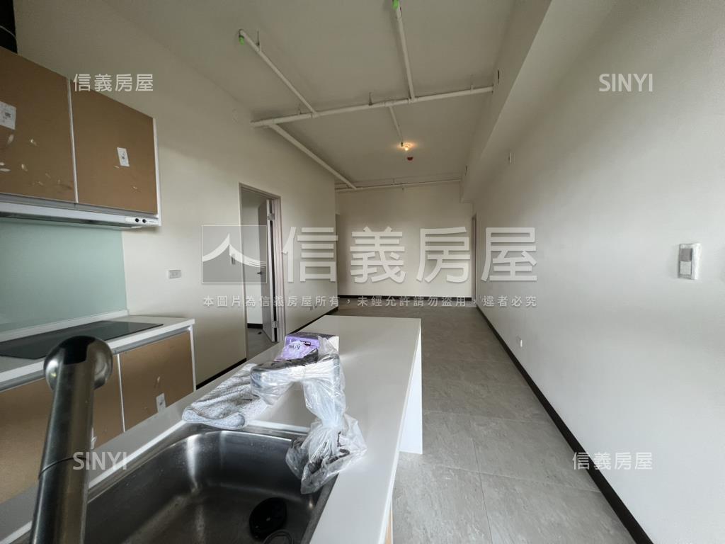 愛情河左岸蔚藍海景首排房屋室內格局與周邊環境