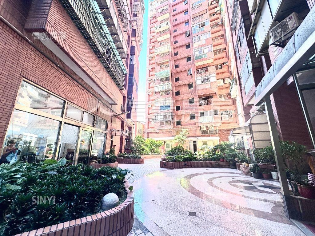 百川綠晶邊間兩房車位房屋室內格局與周邊環境