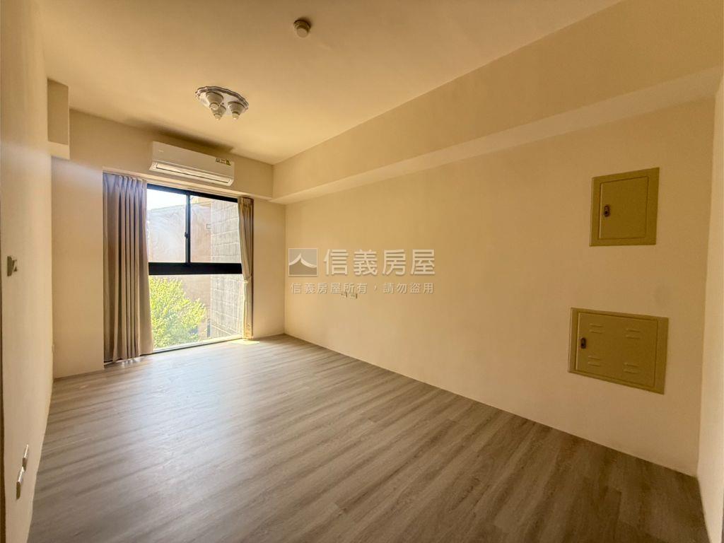 陽光下的夢想兩房車位房屋室內格局與周邊環境