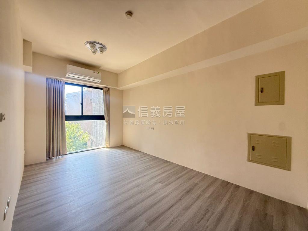 陽光下的夢想兩房車位房屋室內格局與周邊環境