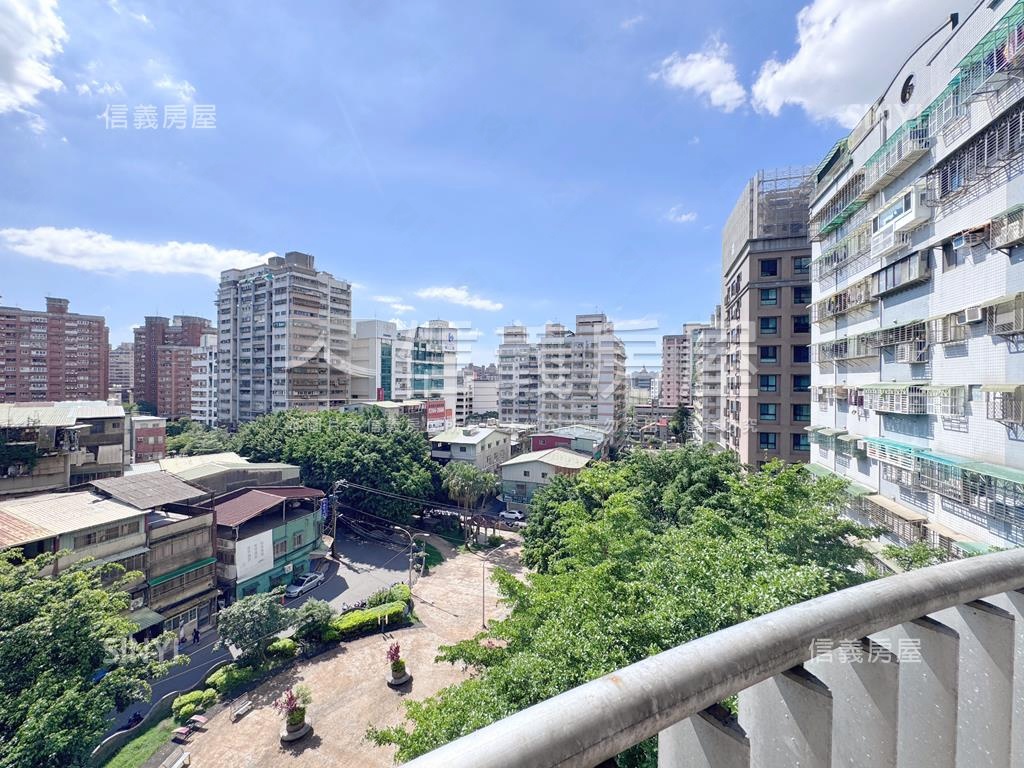 公園富麗綠景三房車位房屋室內格局與周邊環境