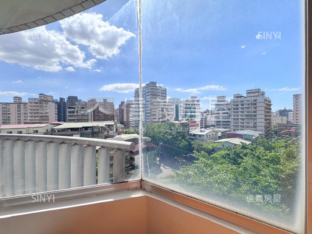 公園富麗綠景三房車位房屋室內格局與周邊環境
