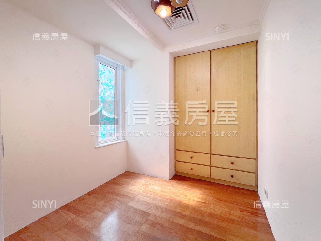 公園富麗綠景三房車位房屋室內格局與周邊環境