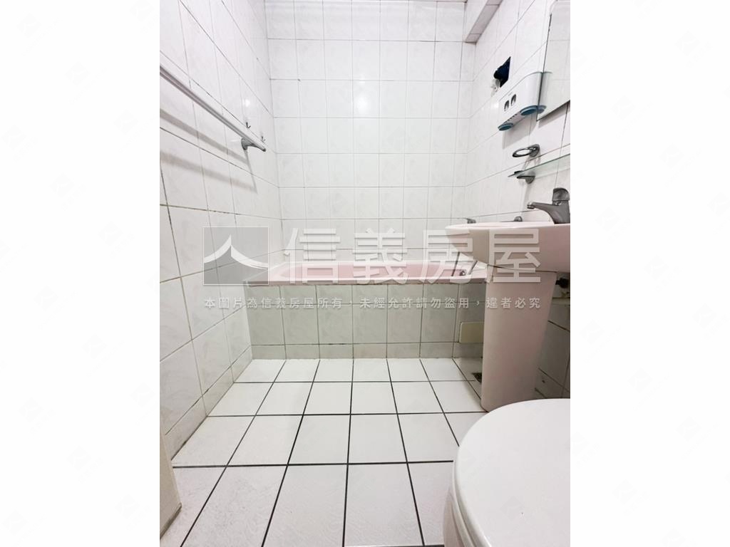 摩天３１美美套房房屋室內格局與周邊環境
