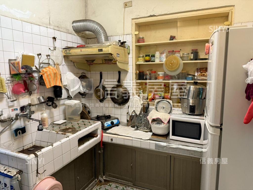 稀有釋出｜東南街黃金住店房屋室內格局與周邊環境