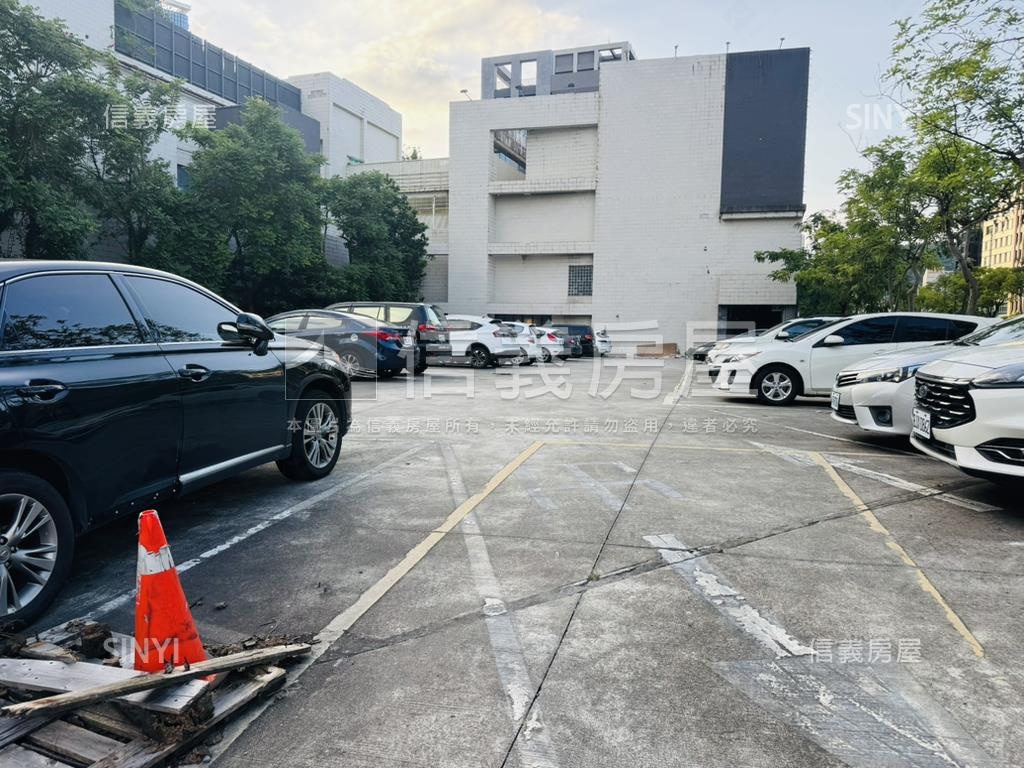 美麗華持分娛樂用地房屋室內格局與周邊環境