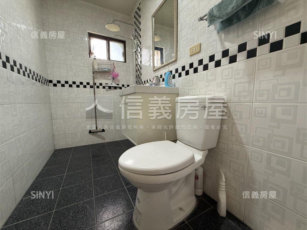 稀有雙拼電梯華廈房屋室內格局與周邊環境