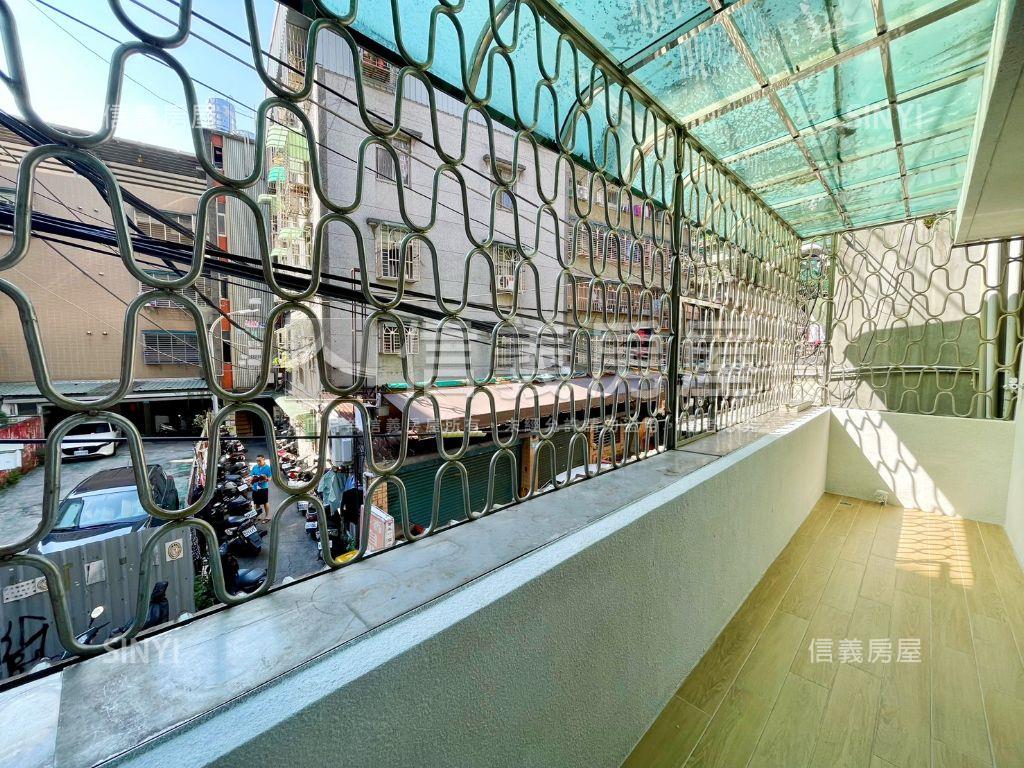 四號公園美妝２樓房屋室內格局與周邊環境