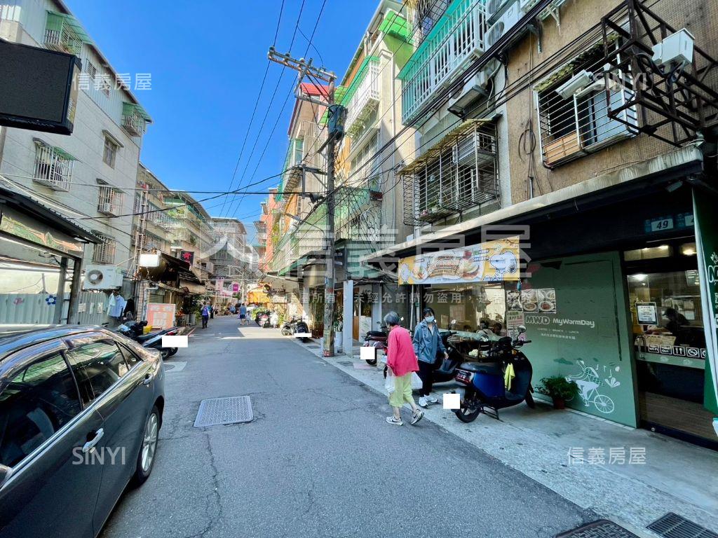 四號公園美妝２樓房屋室內格局與周邊環境