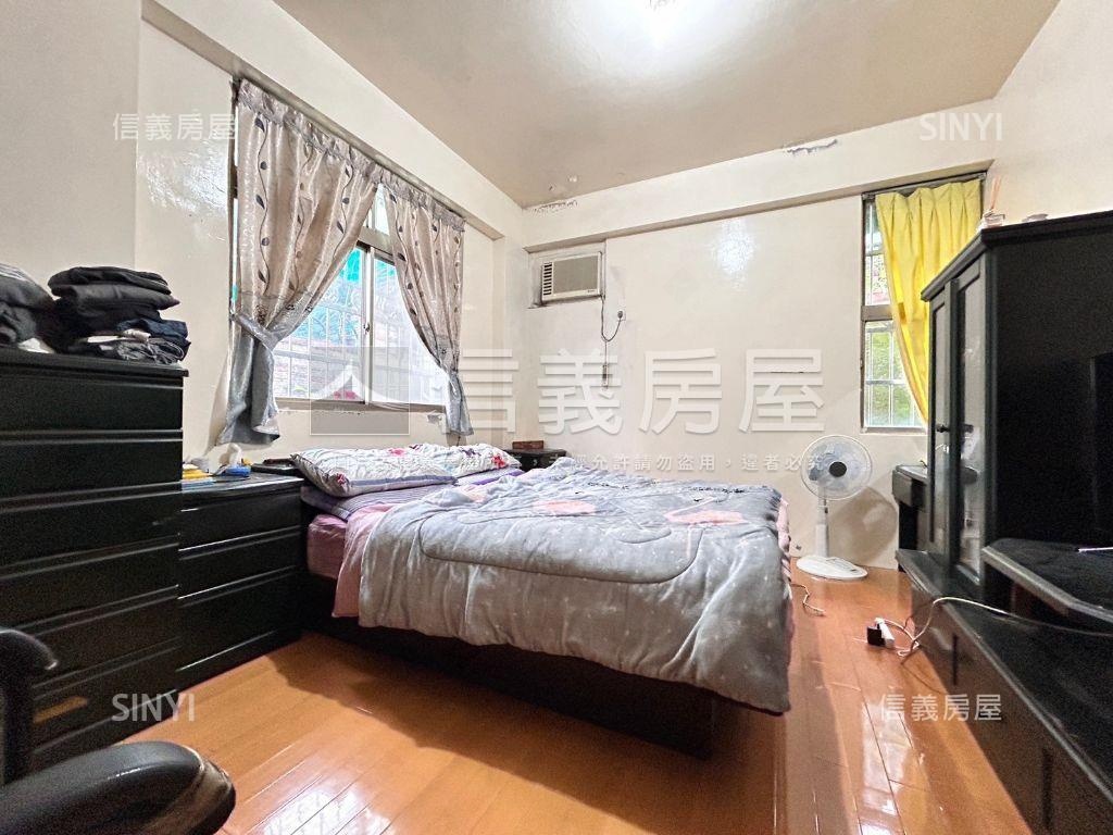 名仕山莊山景好房房屋室內格局與周邊環境