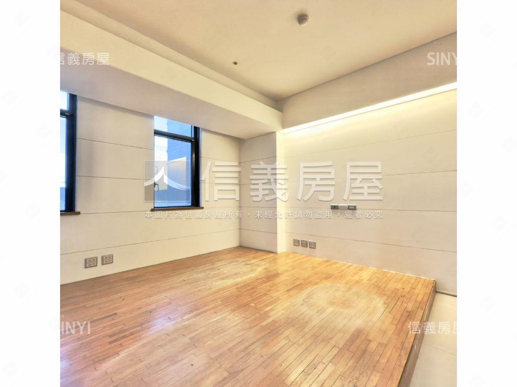 天空之城豪氣景觀戶房屋室內格局與周邊環境