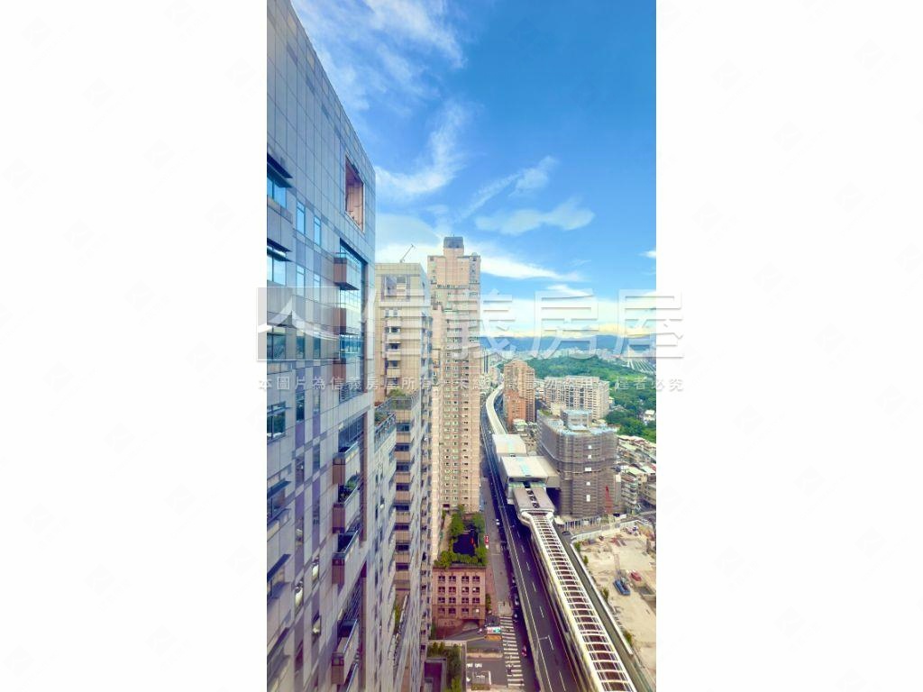 天空之城豪氣景觀戶房屋室內格局與周邊環境