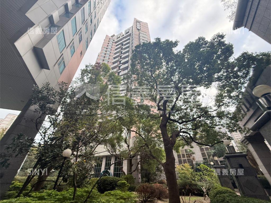 太平洋皇家廣場邊間視野戶房屋室內格局與周邊環境