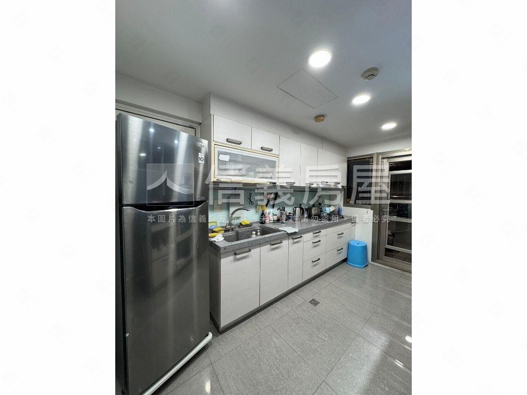 太平洋皇家廣場邊間視野戶房屋室內格局與周邊環境