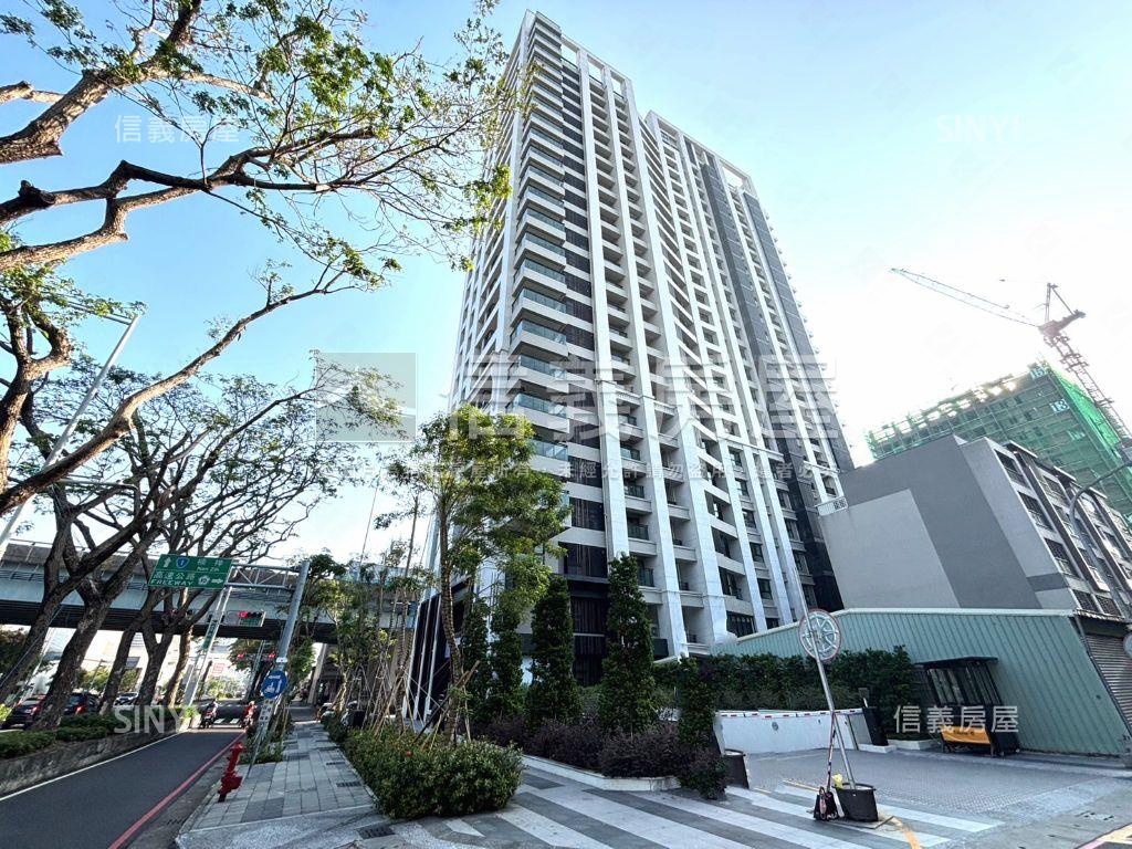 芳崗輕奢頂客高樓豪宅房屋室內格局與周邊環境