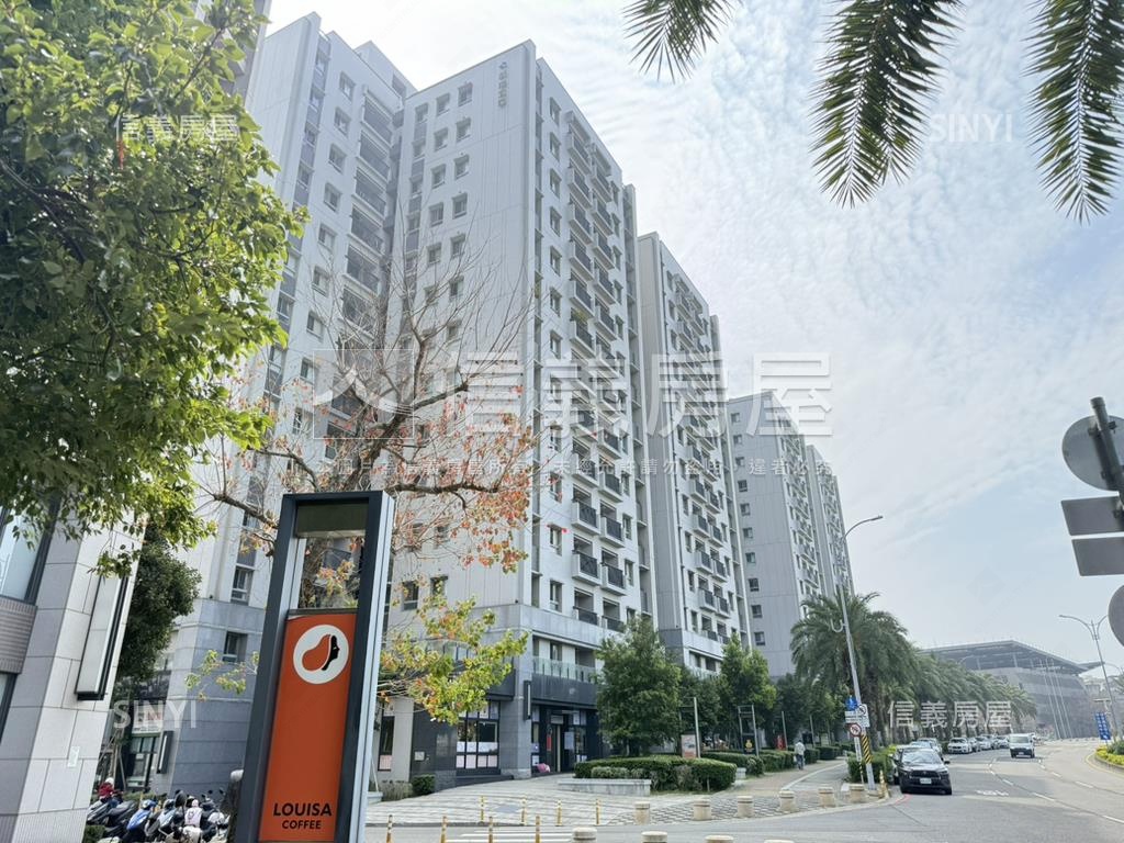 新業大面寬潛力置產店面房屋室內格局與周邊環境