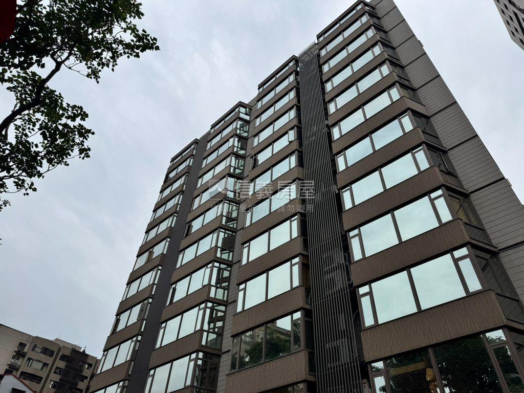 仁愛首都高樓美屋房屋室內格局與周邊環境