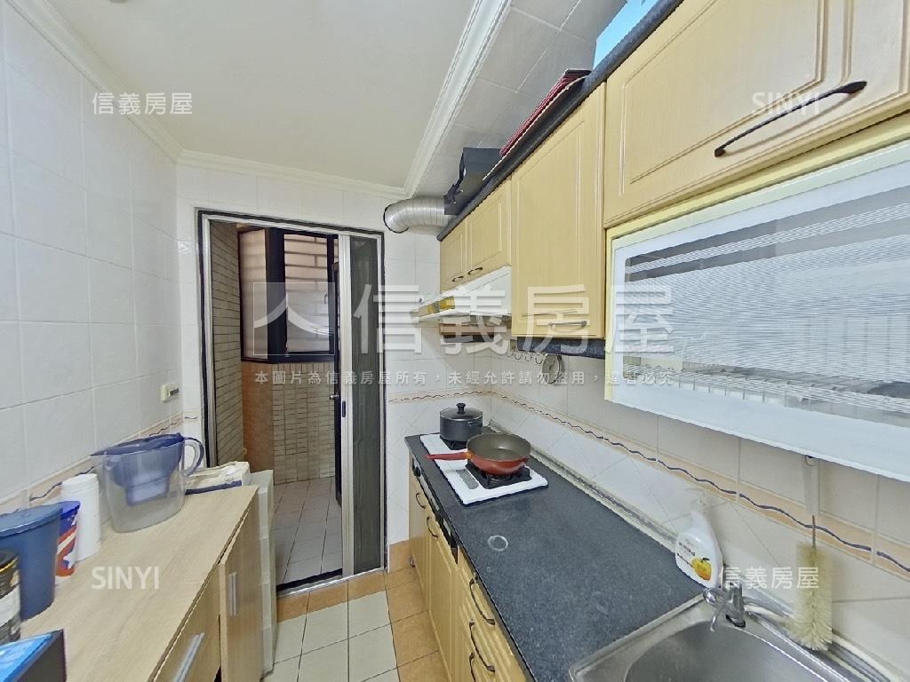 恆上凱悅高樓景觀三房平車房屋室內格局與周邊環境