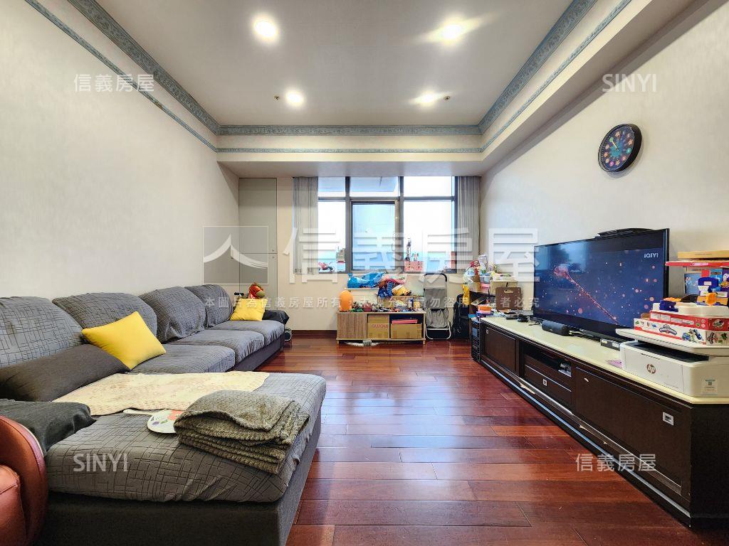 天空高樓景觀四房車位房屋室內格局與周邊環境
