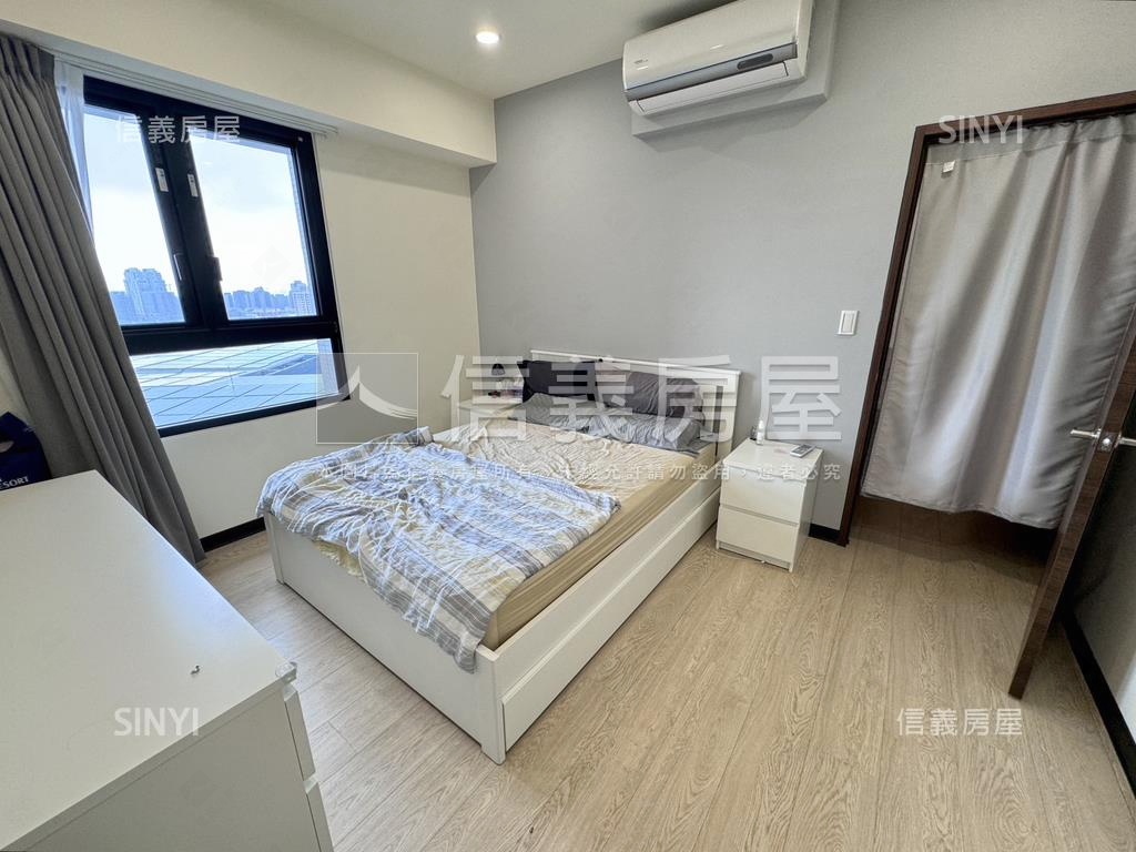 夢幻誠三房平車位看這間房屋室內格局與周邊環境