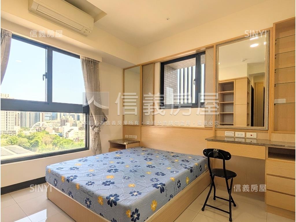 劍橋樹海景邊間三房平車房屋室內格局與周邊環境