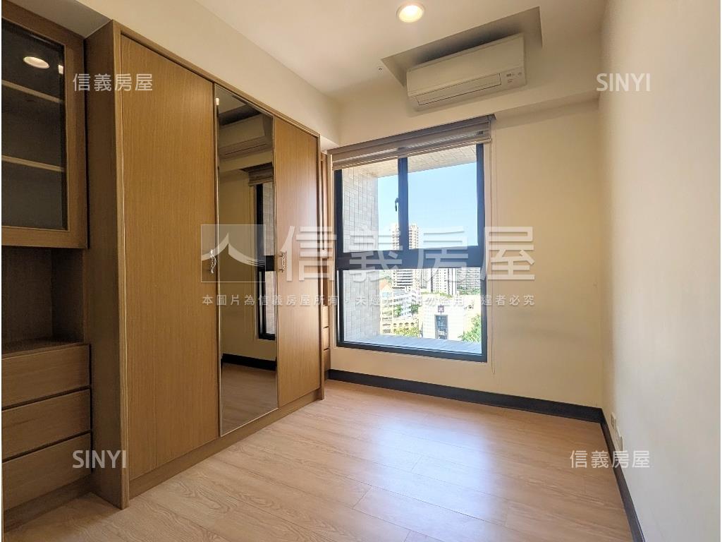 劍橋樹海景邊間三房平車房屋室內格局與周邊環境